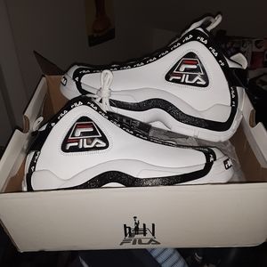 FILA Sneakers